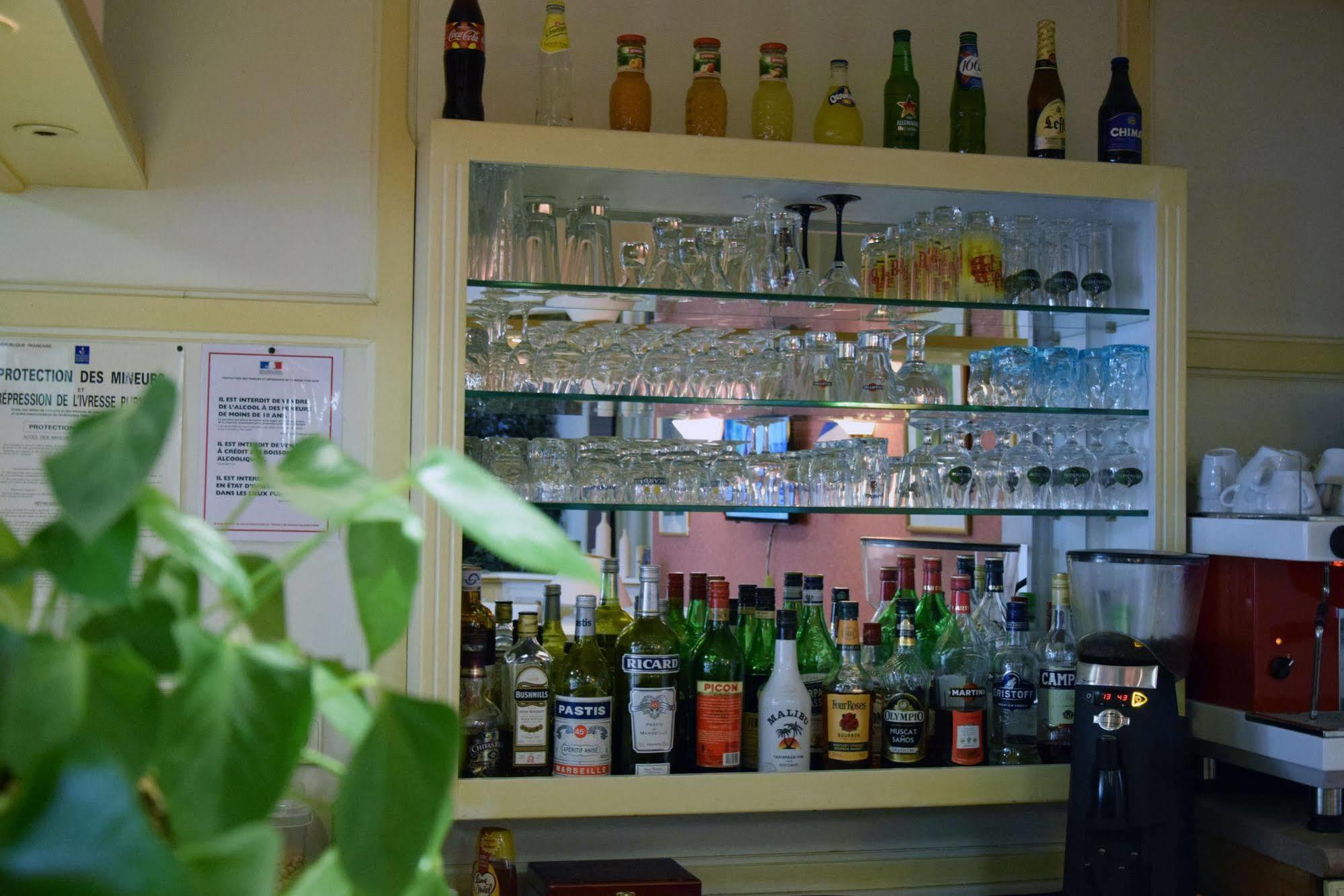 Hotel Altina Pacy-sur-Eure Dış mekan fotoğraf