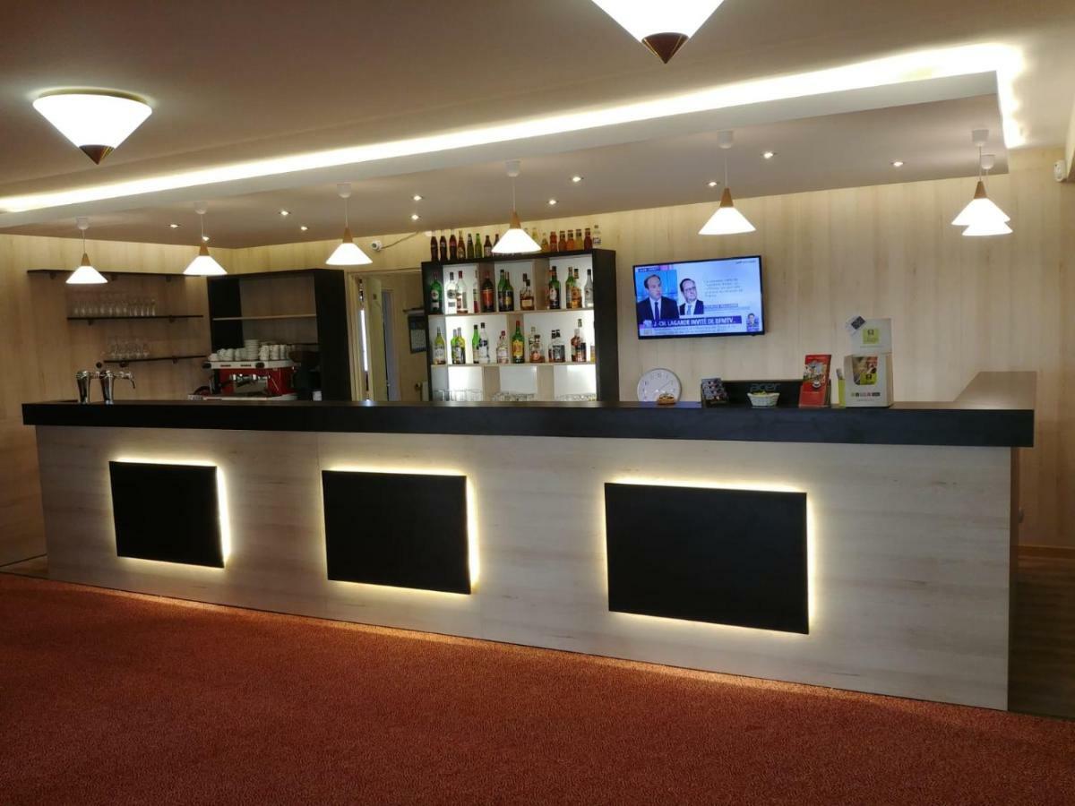 Hotel Altina Pacy-sur-Eure Dış mekan fotoğraf