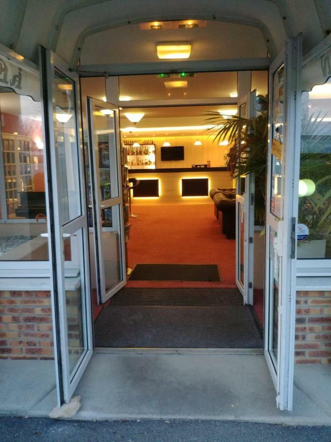 Hotel Altina Pacy-sur-Eure Dış mekan fotoğraf
