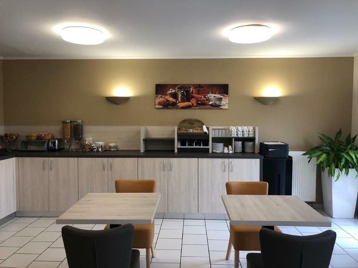 Hotel Altina Pacy-sur-Eure Dış mekan fotoğraf