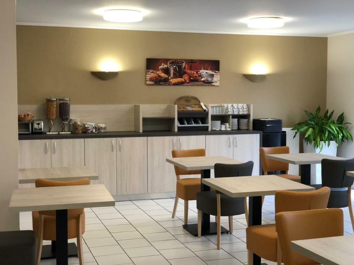Hotel Altina Pacy-sur-Eure Dış mekan fotoğraf