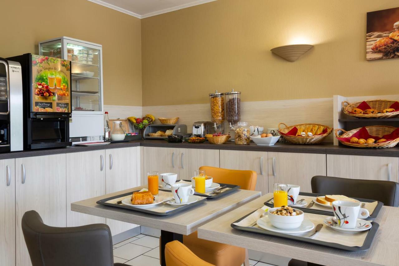 Hotel Altina Pacy-sur-Eure Dış mekan fotoğraf
